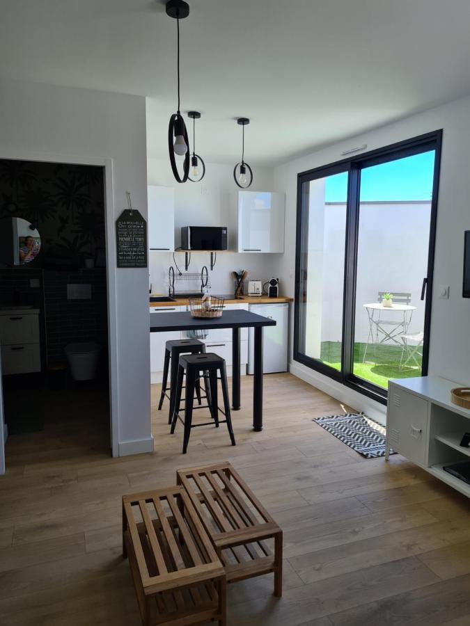 Location La Belle - La Rochelle B Apartment Bagian luar foto